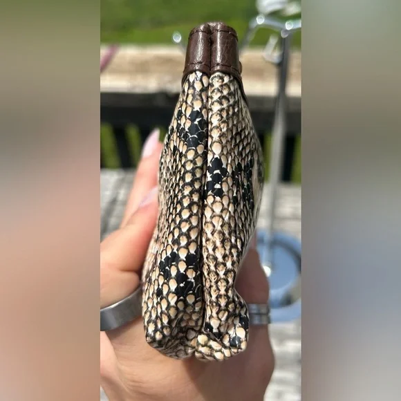 DSW Vegan Snakeskin Clutch Pouch Cosmetic Bag - Picture 4 of 9